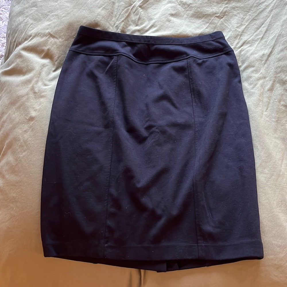 BLACK PENCIL SKIRT